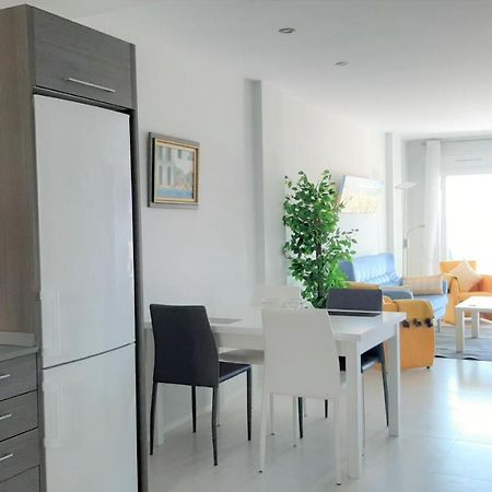 La Belle Bleue Apartment La Marina Bagian luar foto