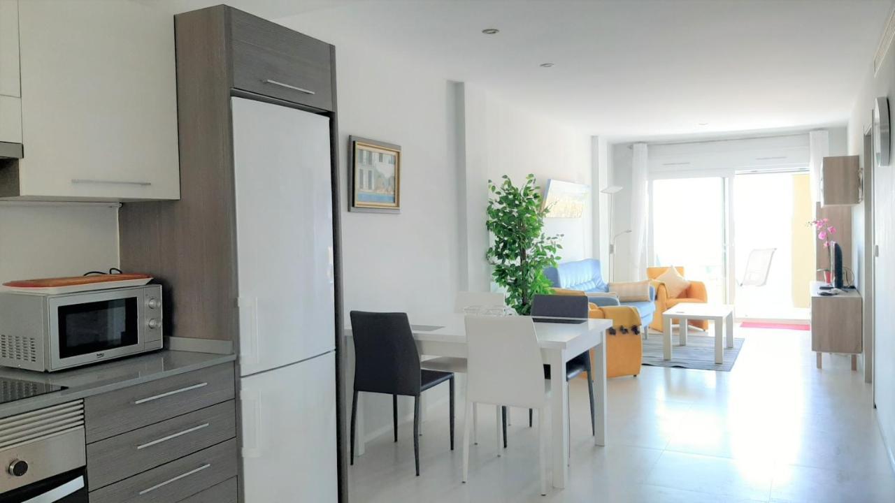 La Belle Bleue Apartment La Marina Bagian luar foto