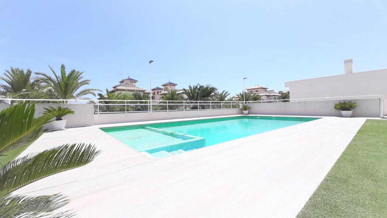 La Belle Bleue Apartment La Marina Bagian luar foto